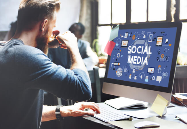 What is social media marketing_